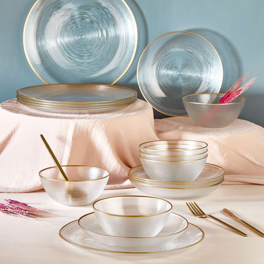 18-delt spisesæt i klart glas med guldfinish