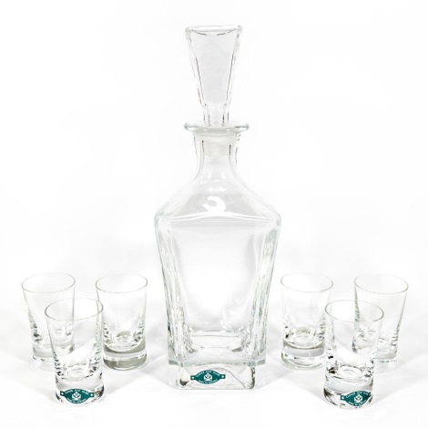 1x Glasflaske 1x glasprop og 6x shotglas transparent