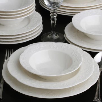 24-delers spisesæt i cremefarvet porcelæn