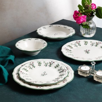 24-delt spisesæt hvid/grøn/rød/porcelæn