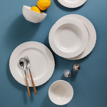 24-delt spisesæt i hvidt porcelæn