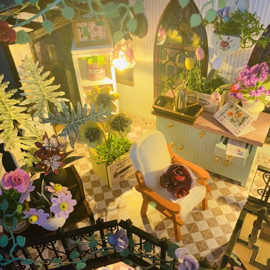 2Kids Toys - Miniature Darcyin blomsterhus med 2xAAA batterier