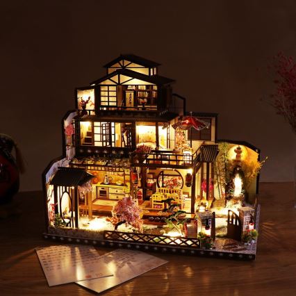 2Kids Toys - Miniaturehus Luksuriøs Sakura-villa 2xAAA