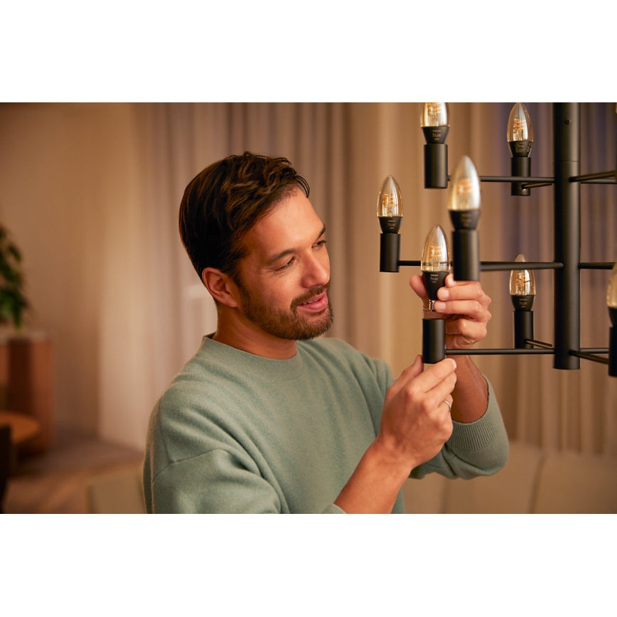 2x LED-pære dæmpbar Philips Hue WHITE FILAMENT E14/4,5W/230V 2100K