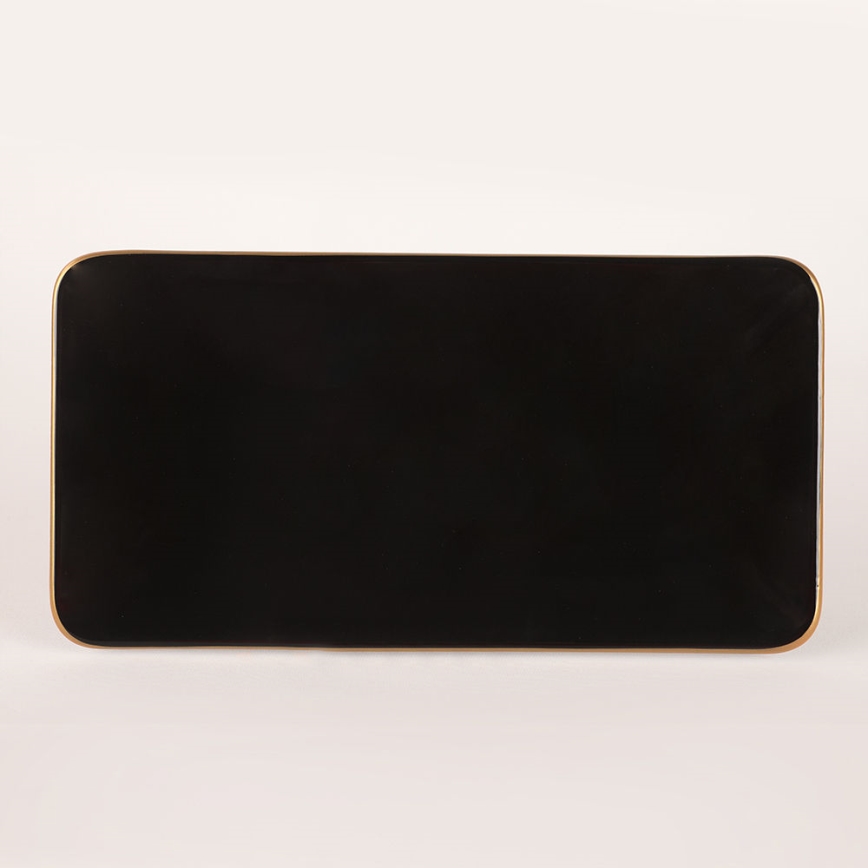 44-delt spisestel i sort og guld, stentøj