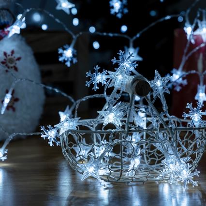 Aigostar - LED udendørs julelyskæde 25xLED/8 funktioner 3xAA 2,5 m IP44 kold hvid