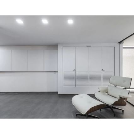 APLED - LED indbygningslampe til badeværelse SQUARE LED/12W/230V IP40 17x17 cm hvid