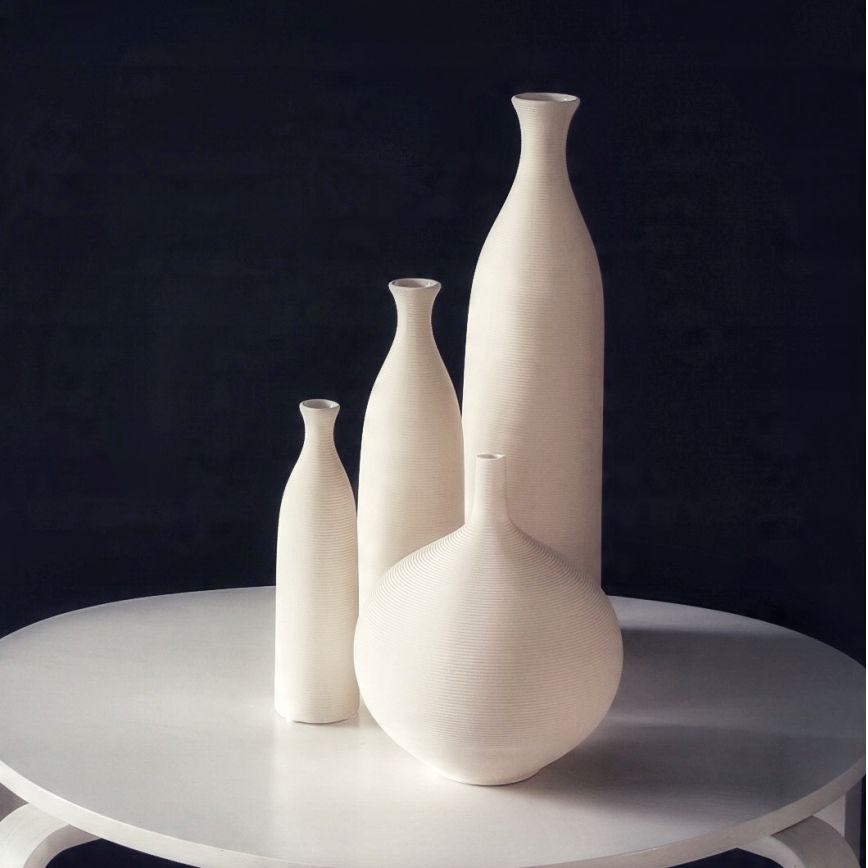 Beige keramisk vase 24 cm