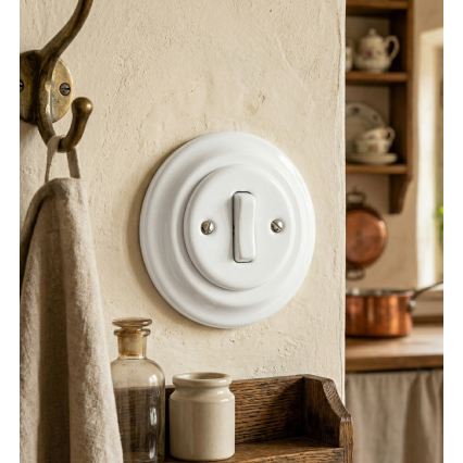 Bohemia-Design - Retro enkel afbryder i porcelæn med ramme nr. 1, hvid