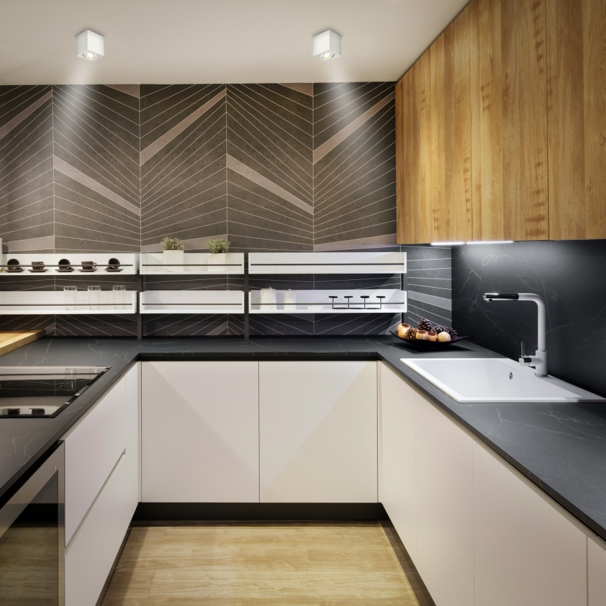 Brilagi - LED RGBW dæmpbar spotlampe MIA 1xGU10/6W/230V 3000K 84x80 mm hvid + fjernbetjening