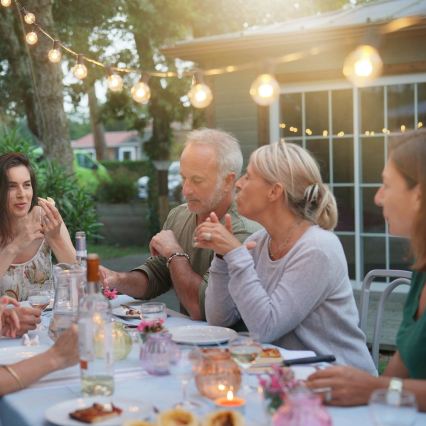 Brilagi - LED udendørs dekorativ lyskæde GIRLANDA 10xE12/0,6W/230V 8m sort IP44 varm hvid
