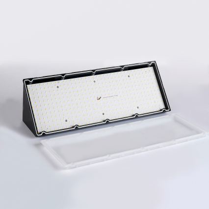 Brilagi - LED udendørs væglampe med sensor TRIANGLE LED/42W/230V sort IP65