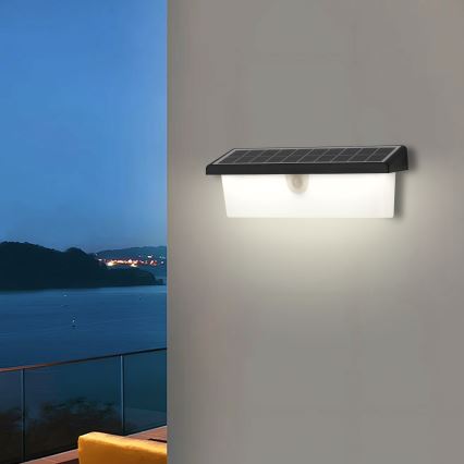 Brilagi - Soldrevet LED væglampe med sensor SOL RAY LED/6W/3,7V 2200 mAh IP44