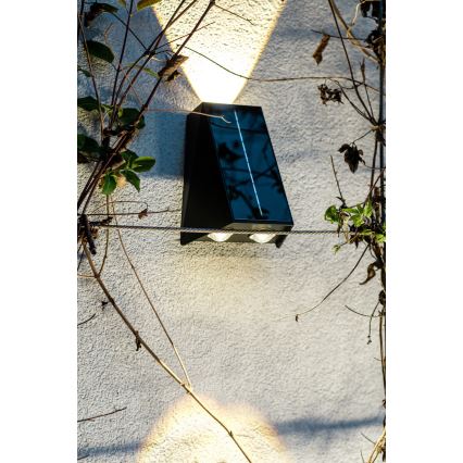 Brilagi - Soldrevet LED væglampe PYRAMID LED/2W/3,2V 1300 mAh IP54