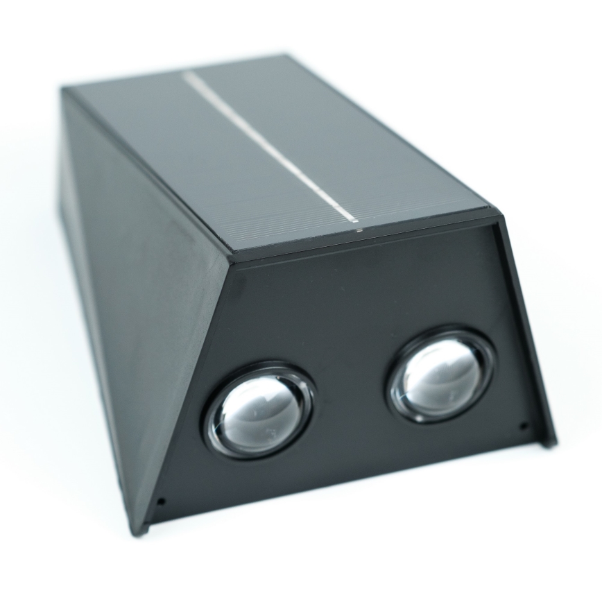 Brilagi - Soldrevet LED væglampe PYRAMID LED/2W/3,2V 1300 mAh IP54