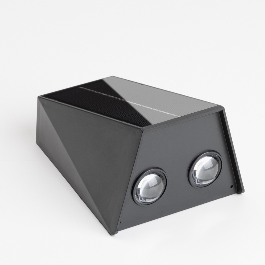 Brilagi - Soldrevet LED væglampe PYRAMID LED/2W/3,2V 1300 mAh IP54