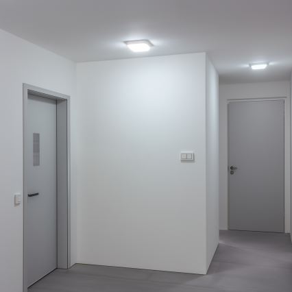 Brilagi - Udendørs LED væglampe LED/20W/230V IP54
