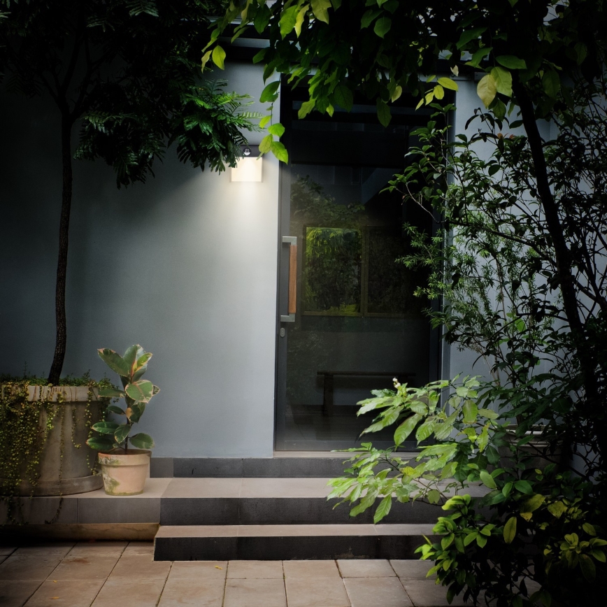 Brilagi - Udendørs LED væglampe med sensor TERNI LED/12W/230V sort IP44