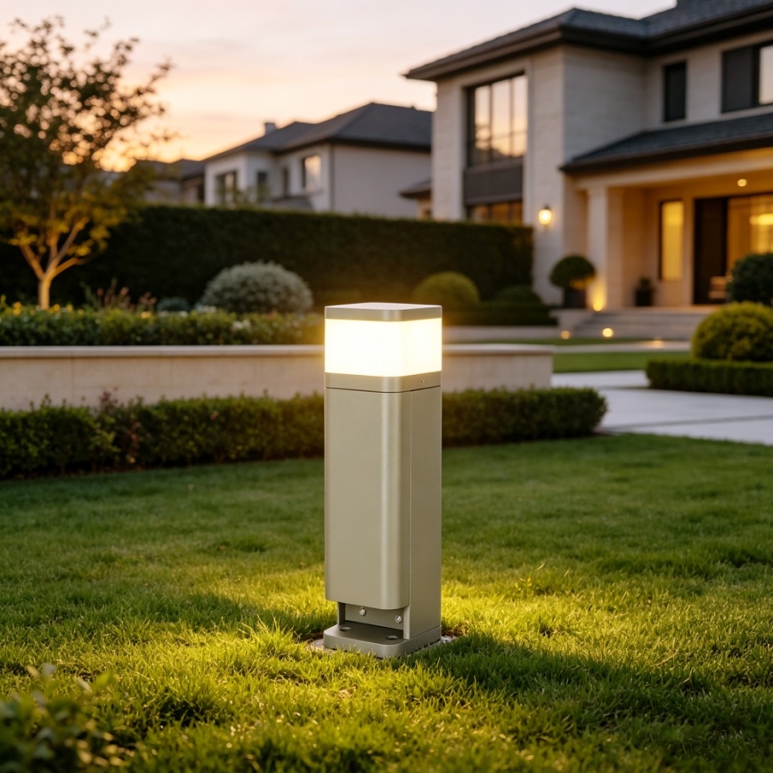 BRILAGI - Udendørslampe med 2 SCHUKO-stik PILLAR 1xG9/11W/230V IP44 grå