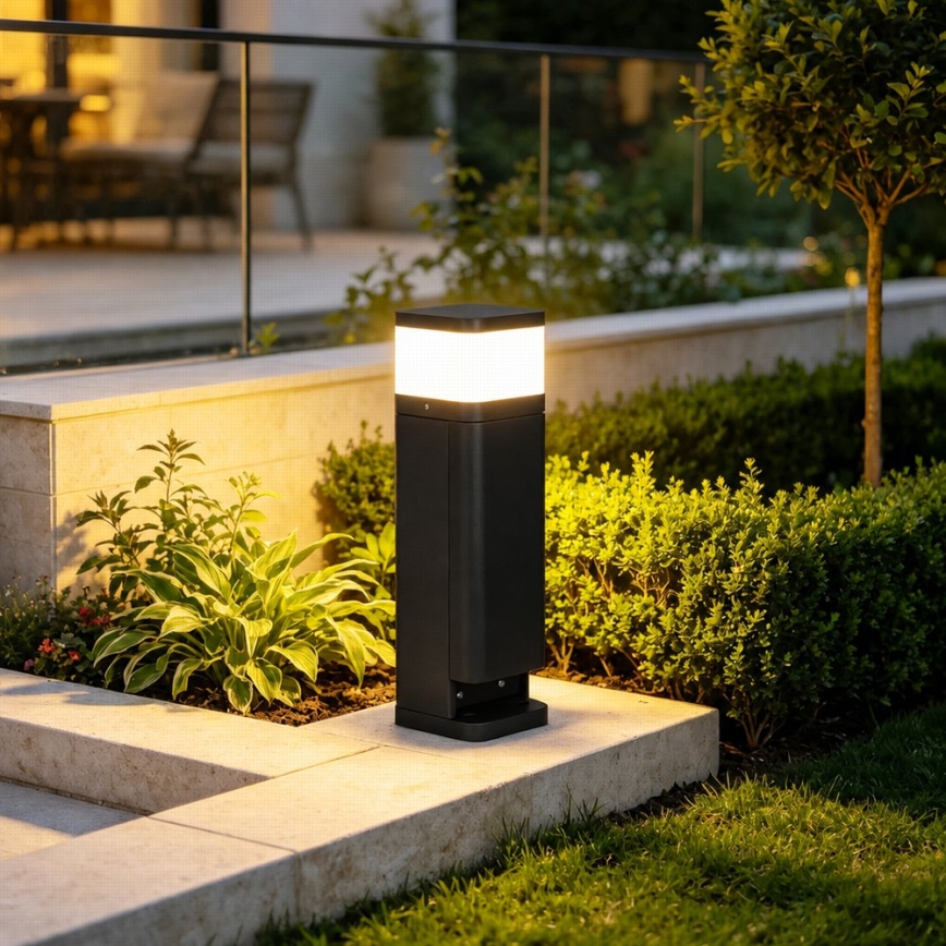 BRILAGI - Udendørslampe med 2 SCHUKO-stik PILLAR 1xG9/11W/230V IP44 sort