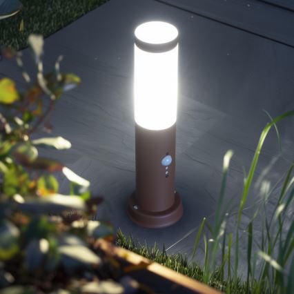Brilagi - Udendørslampe med bevægelsessensor NOVA 1xE27/15W/230V 40 cm IP44 brun