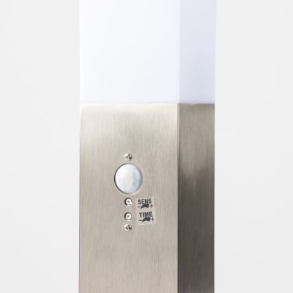 BRILAGI - Udendørslampe med sensor NOVA 1xE27/15W/230V 40 cm IP44 mat krom