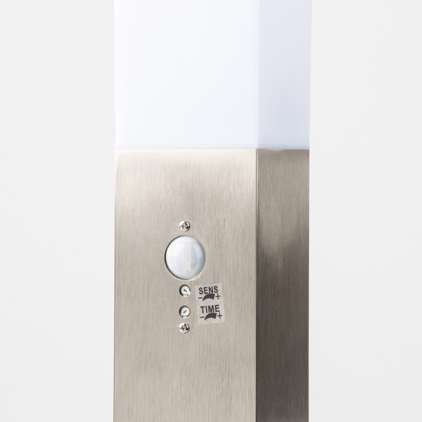 BRILAGI - Udendørslampe med sensor NOVA 1xE27/15W/230V 40 cm IP44 mat krom