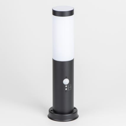 Brilagi - Udendørslampe med sensor NOVA 1xE27/15W/230V 40 cm IP44 sort
