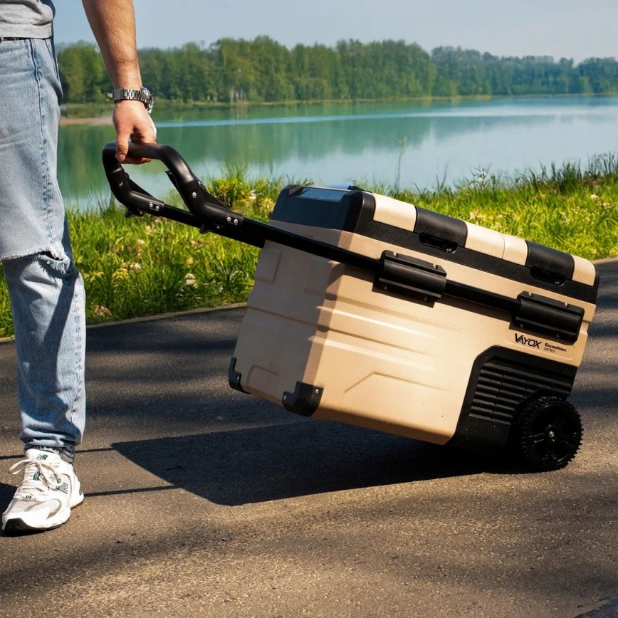 Bærbar køleskab til bil med LCD-display 39 l 230V/12V/24V brun