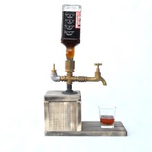 Dispenser til drinks 30x32 cm guldfarvet/grantræ