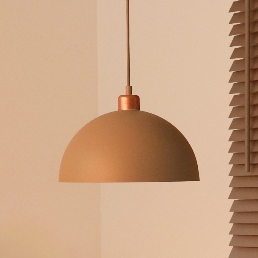 Duolla - Pendel på ledning IRONLINE 1xE27/15W/230V Ø 27 cm beige/kobber