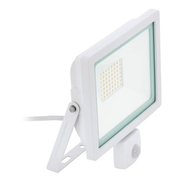 Eglo 64874 - LED projektør med sensor FILETTI LED/10W/230V 3000K IP44 hvid