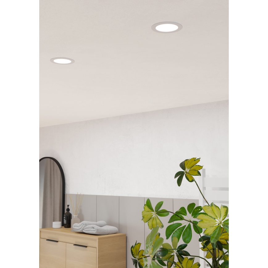 Eglo - LED indbygningsarmatur til badeværelse LED/6,3W/230V 2700/4000/6500K Ø 11,9 cm IP44 hvid