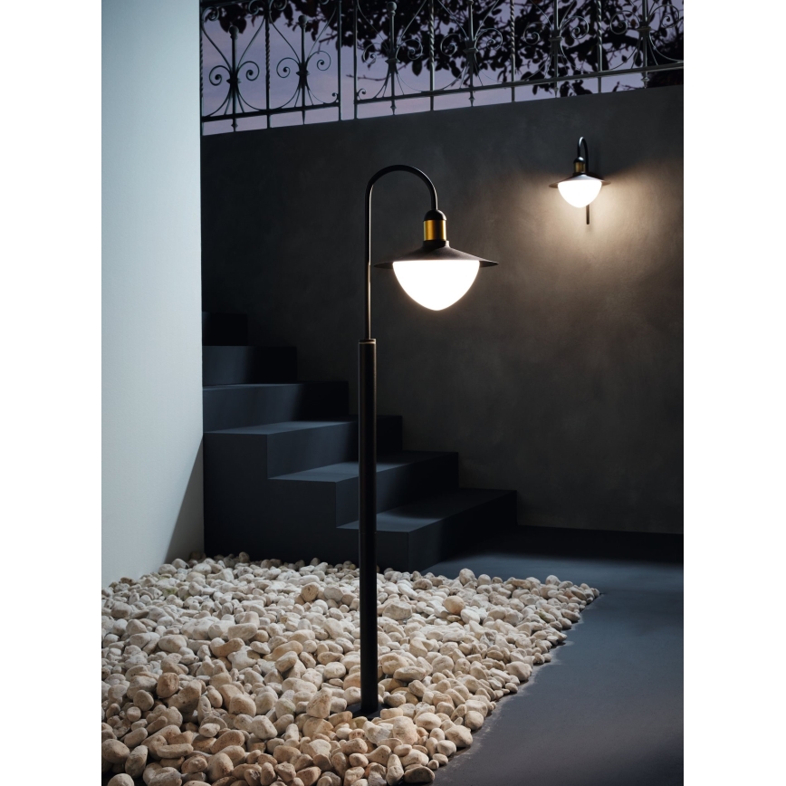 Eglo - Udendørslampe 1xE27/60W/230V IP44