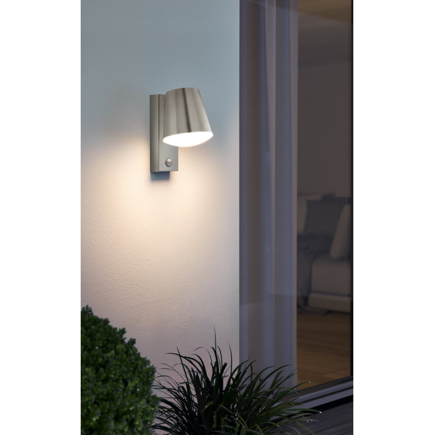 Eglo - Udendørs væglys med sensor 1xE27/10W/230V IP44