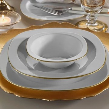 Elegant 24-delt spisesæt i hvidt porcelæn med gulddetaljer