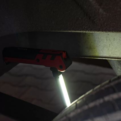 Genopladelig LED arbejdslygte LED/5W/5V IPX2 360 skinnende 2000 mAh