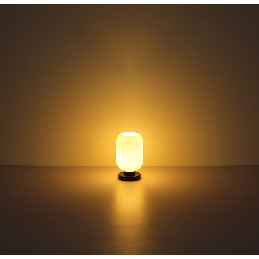 Globo - Bordlampe 1xE27/40W/230V hvid