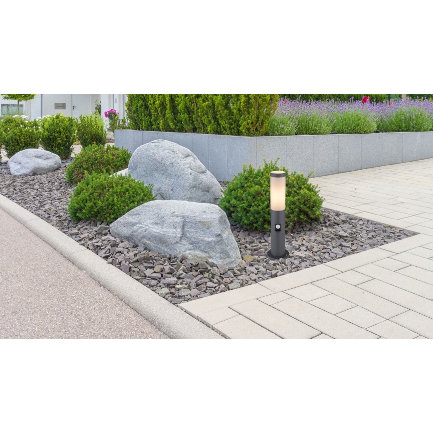 Globo - Udendørslampe med sensor 1xE27/15W/230V 45 cm IP44