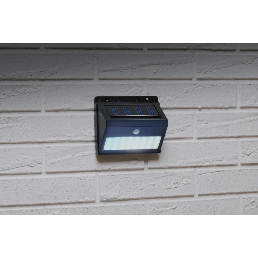Grundig - LED solcellevæglampe med sensor LED/1,2V 600 mAh IP44