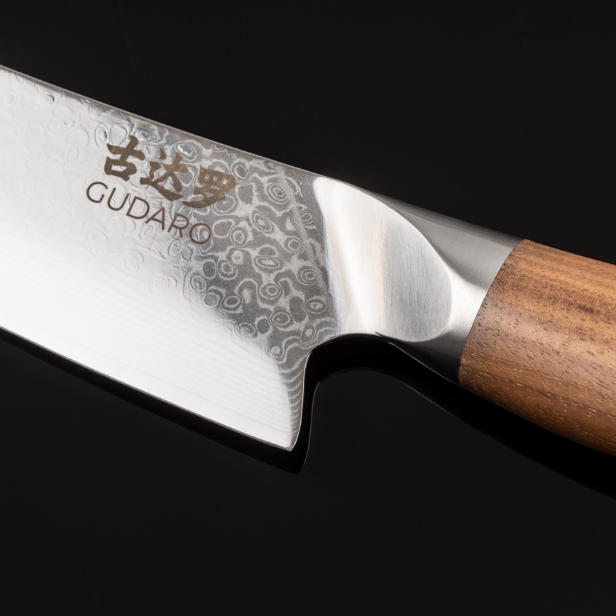 Gudaro - Damaskus kokkekniv TAKUMI 8, 67-lags stål, længde 20 cm, valnød