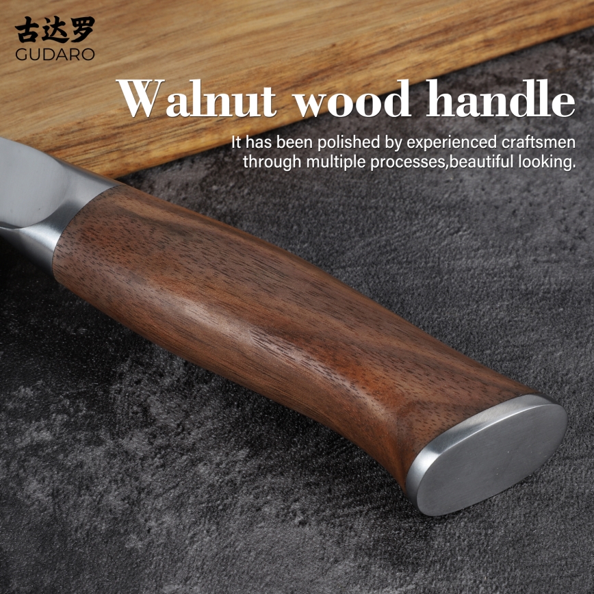 Gudaro - Kokkekniv i damaskusstål TAKUMI 8, 67 lag stål, bladlængde 20 cm, valnøddetræ