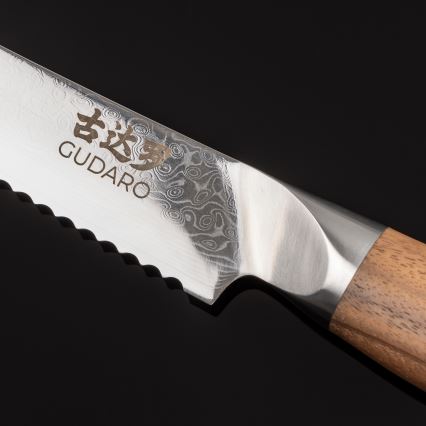 Gudaro - Damaskus brødkniv TAKUMI 8, 67 lag stål, længde 20 cm, valnøddetræ