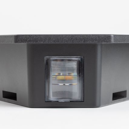 Soldrevet LED væglampe med sensor LED/2W/5V IP54 1300 mAh
