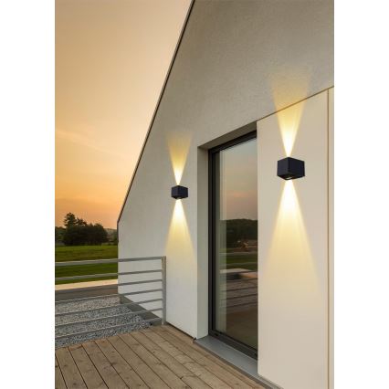 Soldrevet LED væglampe med sensor LED/2W/5V IP54 1300 mAh