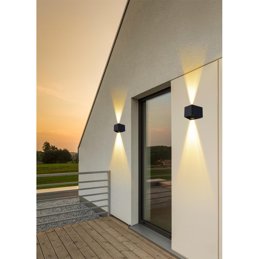 Soldrevet LED væglampe med sensor LED/2W/5V IP54 1300 mAh