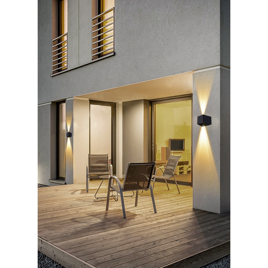 Soldrevet LED væglampe med sensor LED/2W/5V IP54 1300 mAh