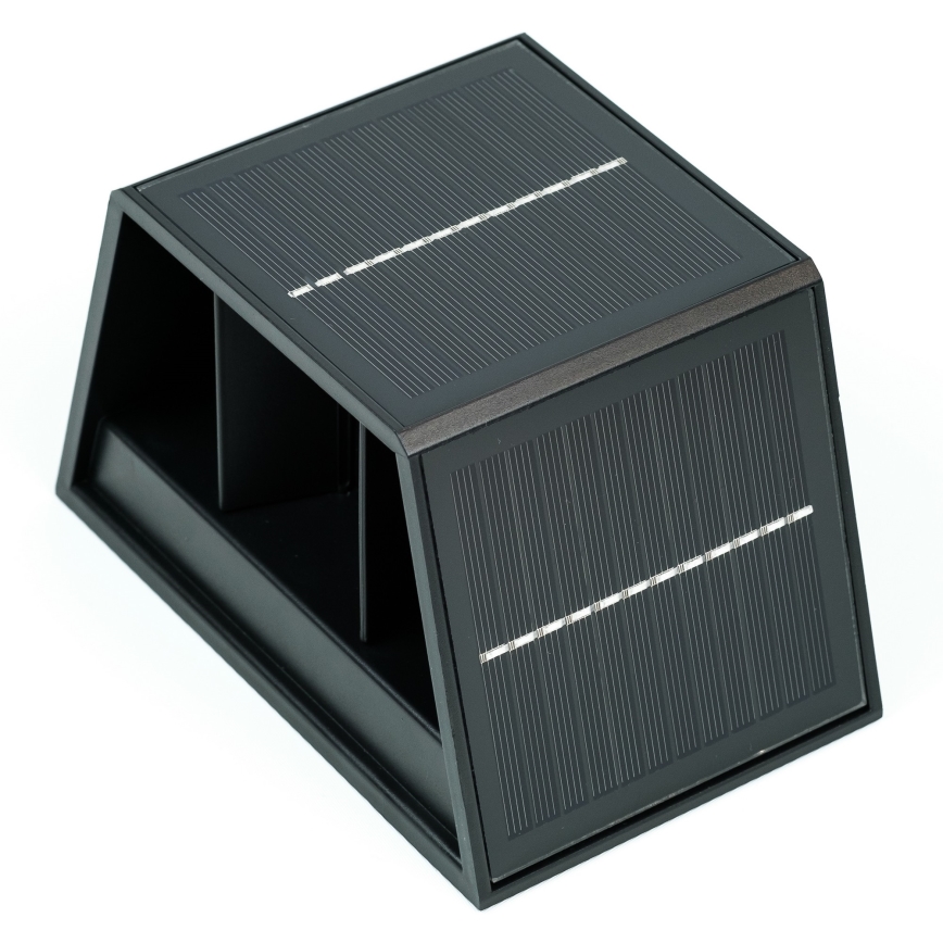 Soldrevet LED væglampe med sensor LED/2W/5V IP54 1300 mAh