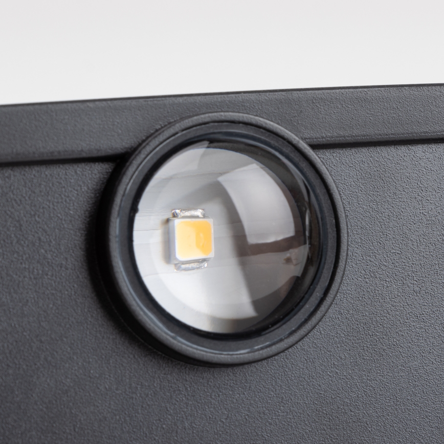 Soldrevet LED væglampe med sensor LED/2W/5V IP54
