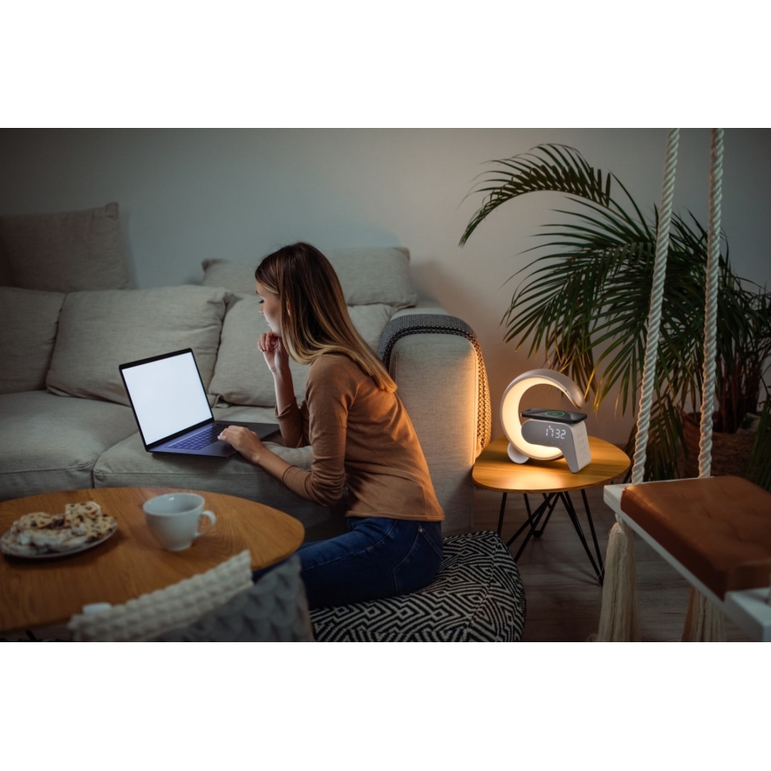 LED RGB Bordlampe dæmpbar med vækkeur og Qi opladning 30W/230V sølvfarvet
